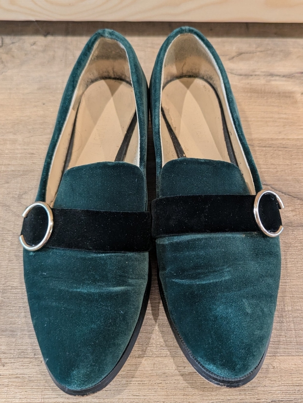Nine West Green Velvet Loafer Flats Women's Shoes - Picture 2 of 7